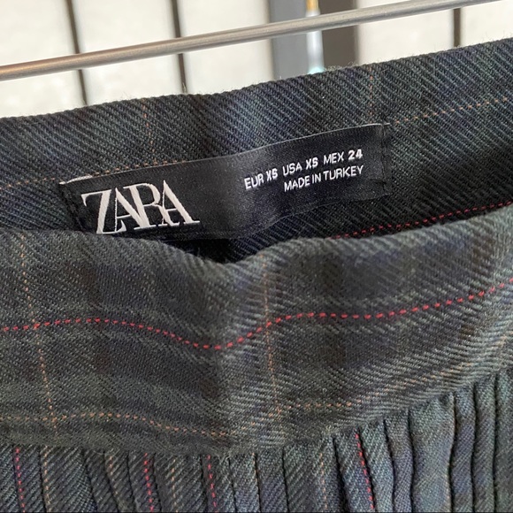 NWOT Zara Skort in size XS - Picture 4 of 4
